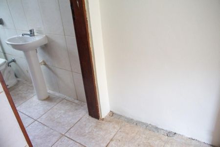 Casa para alugar com 45m², 2 quartos e 1 vagaÁrea de serviço