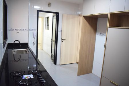 Apartamento para alugar com 124m², 3 quartos e 2 vagasCozinha 