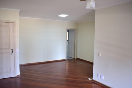 Sala de apartamento para alugar com 3 quartos, 124m² em Centro, Ribeirão Preto