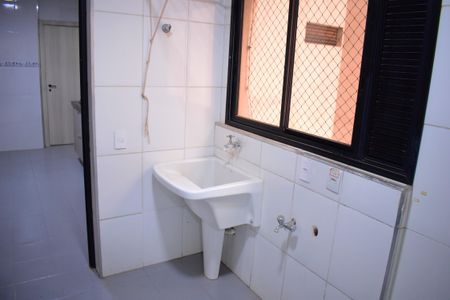 Apartamento para alugar com 124m², 3 quartos e 2 vagasÁrea de Serviço