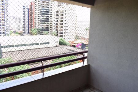 Apartamento para alugar com 124m², 3 quartos e 2 vagasVaranda