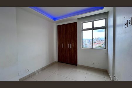Apartamento à venda com 90m², 3 quartos e 1 vagaquarto 