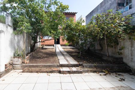 Casa para alugar com 342m², 5 quartos e 2 vagasQuintal