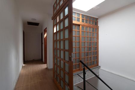 Casa para alugar com 342m², 5 quartos e 2 vagasCorredor