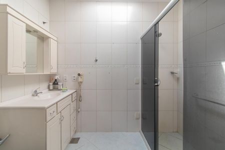 Casa para alugar com 342m², 5 quartos e 2 vagasBanheiro