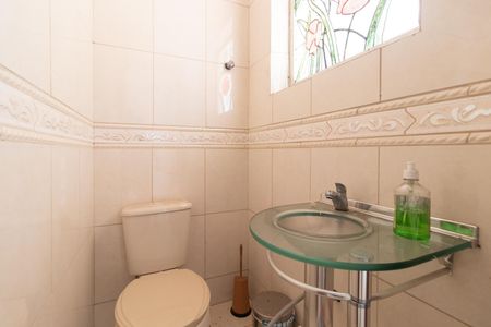 Casa para alugar com 342m², 5 quartos e 2 vagasLavabo