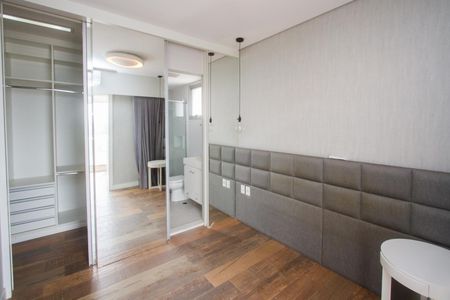 Apartamento à venda com 2 quartos, 77m² em Brooklin Paulista, São Paulo