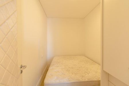 Apartamento para alugar com 340m², 3 quartos e 5 vagasQuarto de Serviço