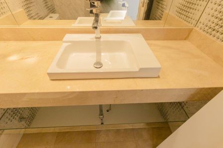 Apartamento para alugar com 340m², 3 quartos e 5 vagasLavabo