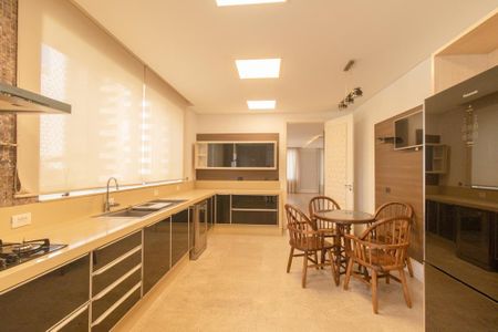 Apartamento para alugar com 340m², 3 quartos e 5 vagasCozinha