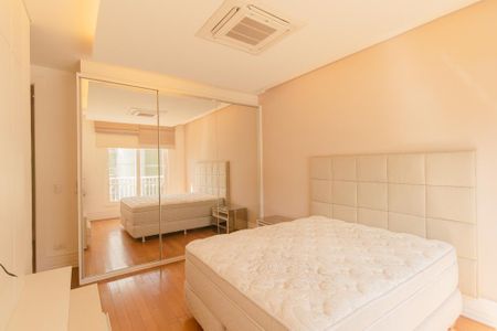 Apartamento para alugar com 340m², 3 quartos e 5 vagasQuarto 1 Suite 1