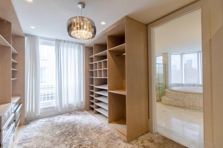 Apartamento para alugar com 340m², 3 quartos e 5 vagasCloset da suíte 3