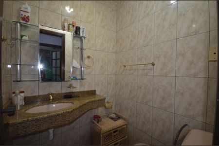 Casa para alugar com 250m², 4 quartos e 3 vagasBanheiro de serviço