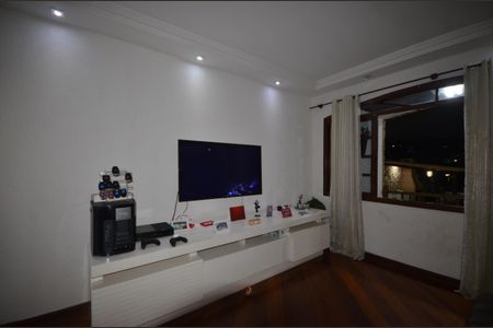 Sala de casa para alugar com 3 quartos, 250m² em Vila Valqueire, Rio de Janeiro