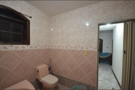 Casa para alugar com 250m², 4 quartos e 3 vagasBanheiro da Suíte