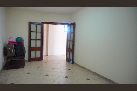 Casa à venda com 600m², 6 quartos e 4 vagas Casa à venda com 600m², 6 quartos e 4 vagasQuarto 5 piso 3