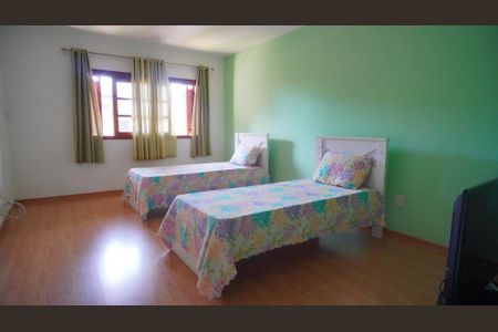 Casa à venda com 600m², 6 quartos e 4 vagas Casa à venda com 600m², 6 quartos e 4 vagasSuite 3