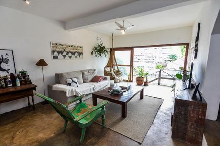 Sala de casa à venda com 3 quartos, 227m² em Tijuca, Rio de Janeiro