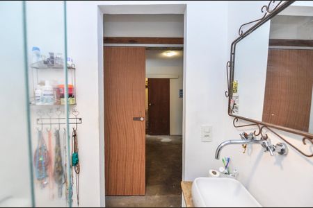 Casa à venda com 227m², 3 quartos e 3 vagas Casa à venda com 227m², 3 quartos e 3 vagasBanheiro da Suíte 1