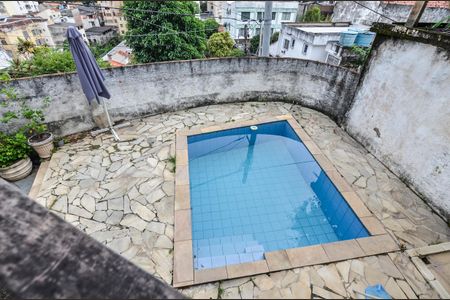 Casa à venda com 227m², 3 quartos e 3 vagas Casa à venda com 227m², 3 quartos e 3 vagasÁrea externa