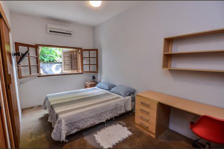 Casa à venda com 227m², 3 quartos e 3 vagas Casa à venda com 227m², 3 quartos e 3 vagasSuíte 2