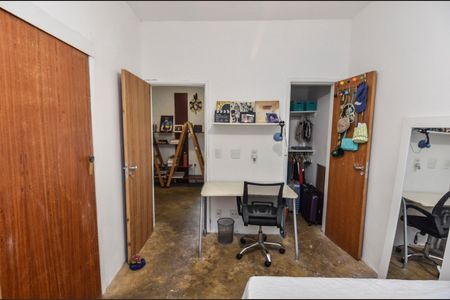 Casa à venda com 227m², 3 quartos e 3 vagas Casa à venda com 227m², 3 quartos e 3 vagasQuarto