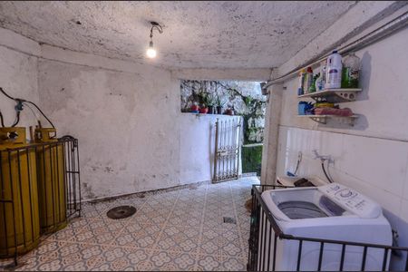 Casa à venda com 227m², 3 quartos e 3 vagas Casa à venda com 227m², 3 quartos e 3 vagasÁrea de Serviço