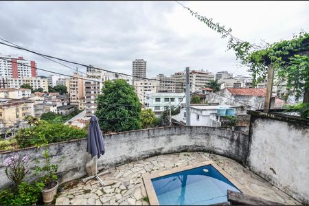 Casa à venda com 227m², 3 quartos e 3 vagas Casa à venda com 227m², 3 quartos e 3 vagasSala