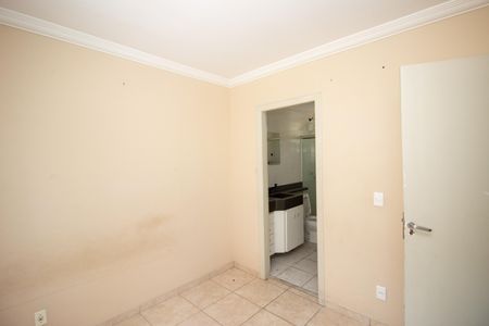 Quarto Suíte de casa de condomínio para alugar com 3 quartos, 120m² em Cabral, Contagem