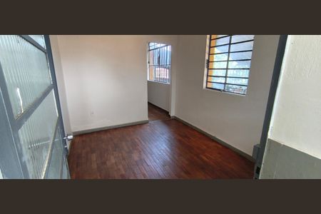 Sala de casa para alugar com 4 quartos, 102m² em Esplanada, Belo Horizonte