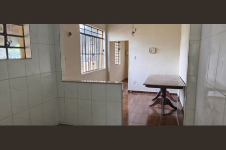 Casa para alugar com 102m², 4 quartos e 4 vagas Casa para alugar com 102m², 4 quartos e 4 vagasCozinha