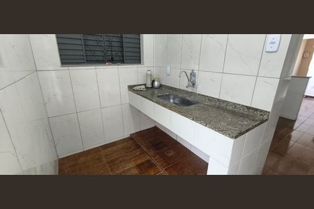 Casa para alugar com 102m², 4 quartos e 4 vagas Casa para alugar com 102m², 4 quartos e 4 vagasCozinha