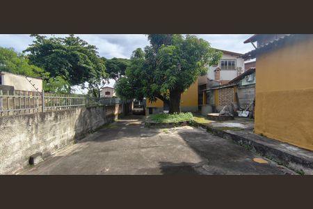 Casa para alugar com 102m², 4 quartos e 4 vagas Casa para alugar com 102m², 4 quartos e 4 vagasÁrea externa