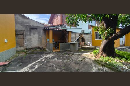 Casa para alugar com 102m², 4 quartos e 4 vagas