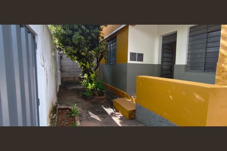 Casa para alugar com 102m², 4 quartos e 4 vagas Casa para alugar com 102m², 4 quartos e 4 vagasÁrea externa