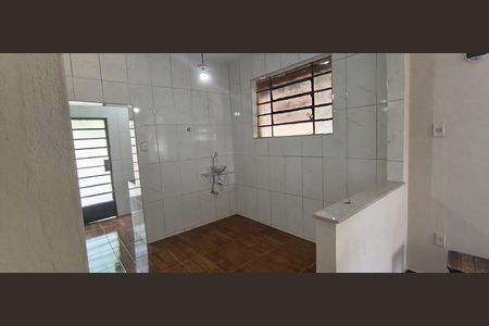 Cozinha de casa para alugar com 4 quartos, 102m² em Esplanada, Belo Horizonte