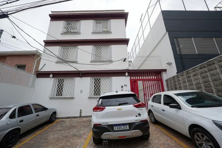 Apartamento para alugar com 67m², 2 quartos e sem vagaFachada