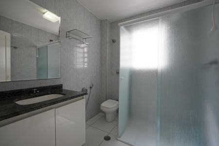 Apartamento para alugar com 67m², 2 quartos e sem vagaBanheiro