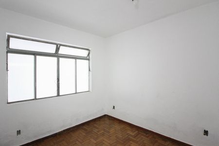 Casa à venda com 505m², 3 quartos e 2 vagasCasa 3 - Quarto 1