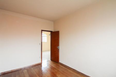 Casa à venda com 505m², 3 quartos e 2 vagasCasa 1 - Quarto 2