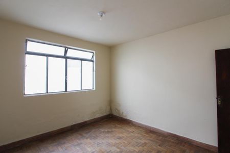 Casa à venda com 505m², 3 quartos e 2 vagasCasa 2 - Quarto 1
