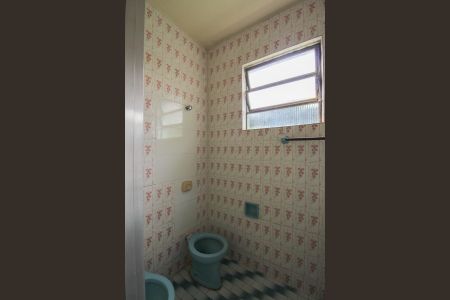 Casa à venda com 505m², 3 quartos e 2 vagasCasa 2 - Banheiro