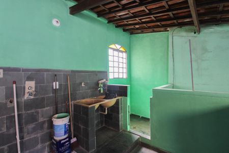 Casa à venda com 505m², 3 quartos e 2 vagasCasa 1 - Área de Serviço