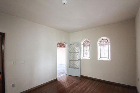 Casa à venda com 505m², 3 quartos e 2 vagasCasa 1 - Sala