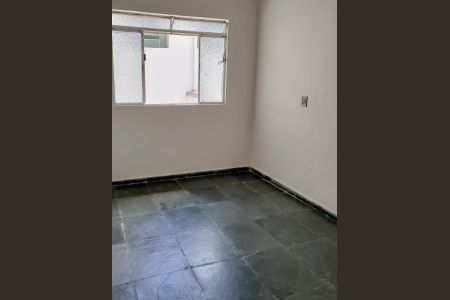 Casa à venda com 505m², 3 quartos e 2 vagasCasa 4