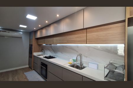 Apartamento à venda com 170m², 4 quartos e 2 vagasCozinha 