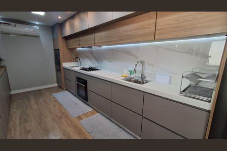 Apartamento à venda com 170m², 4 quartos e 2 vagasCozinha 
