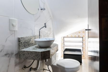 Casa para alugar com 300m², 4 quartos e 2 vagasSala - Lavabo