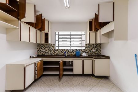 Casa para alugar com 300m², 4 quartos e 2 vagasCozinha