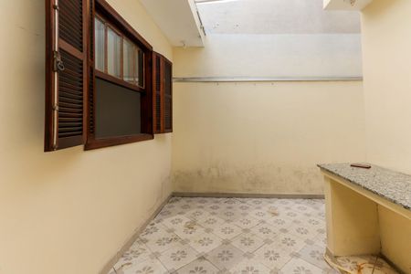 Casa para alugar com 300m², 4 quartos e 2 vagasQuintal / Lavanderia